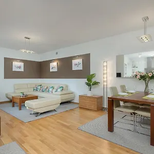  Apartament Cosy With Parking In The Centre By Renters