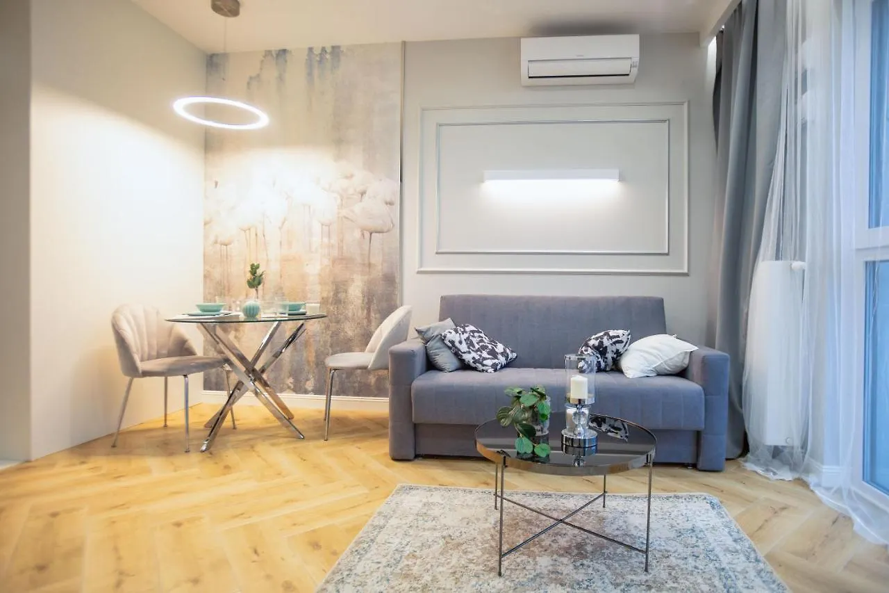 Targowa Bright Studio By Sofija Warsaw Poland