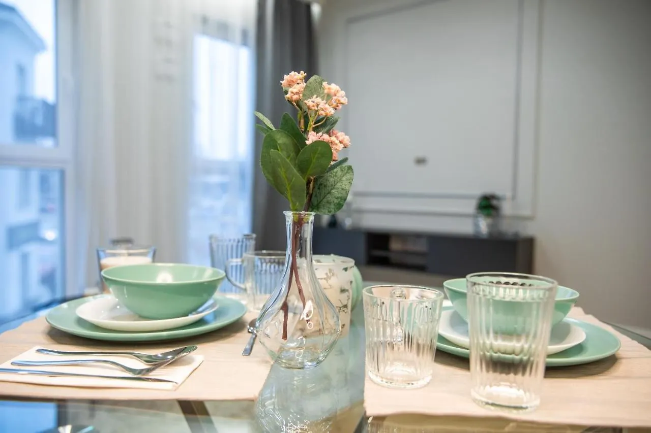 Apartment Targowa Bright Studio By Sofija Warsaw Poland