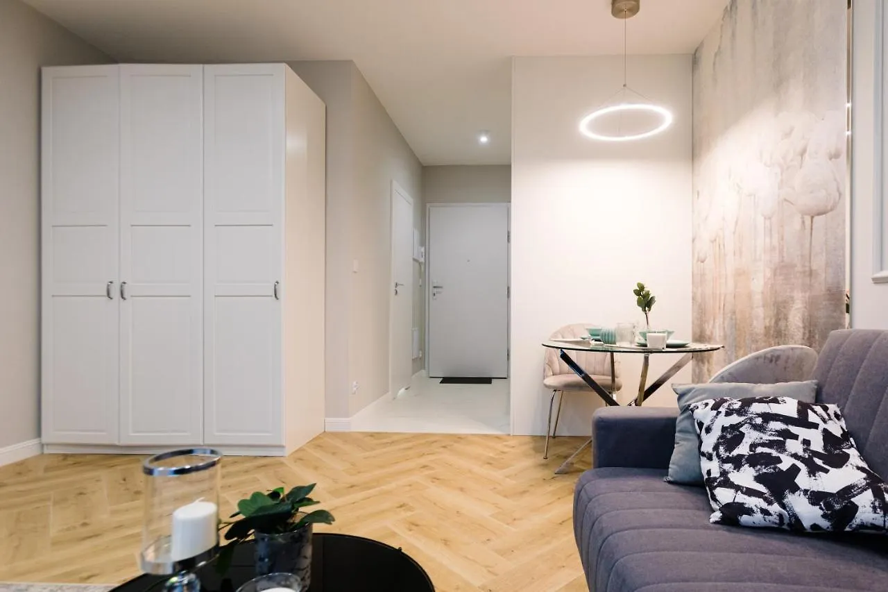 Apartment Targowa Bright Studio By Sofija Warsaw
