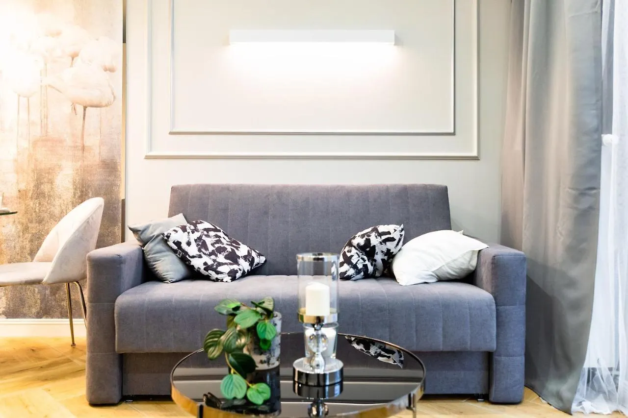 Apartment Targowa Bright Studio By Sofija Warsaw